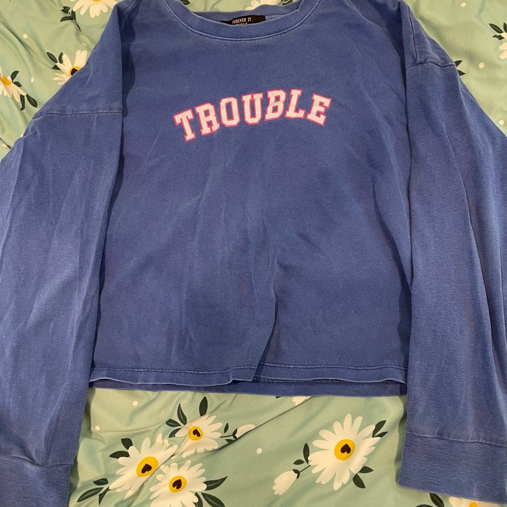 forever 21 crewneck 🤍